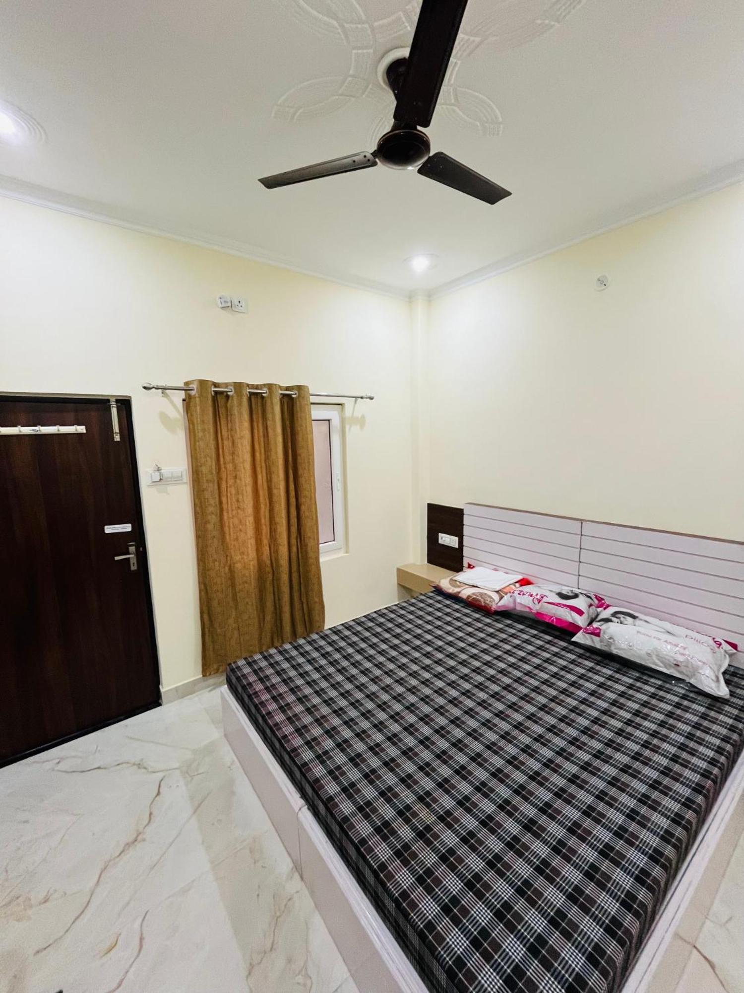 River View Paying Guest House Varanasi Exteriör bild