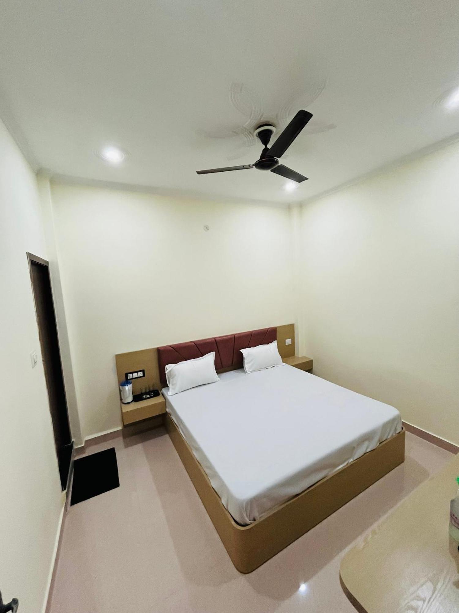 River View Paying Guest House Varanasi Exteriör bild
