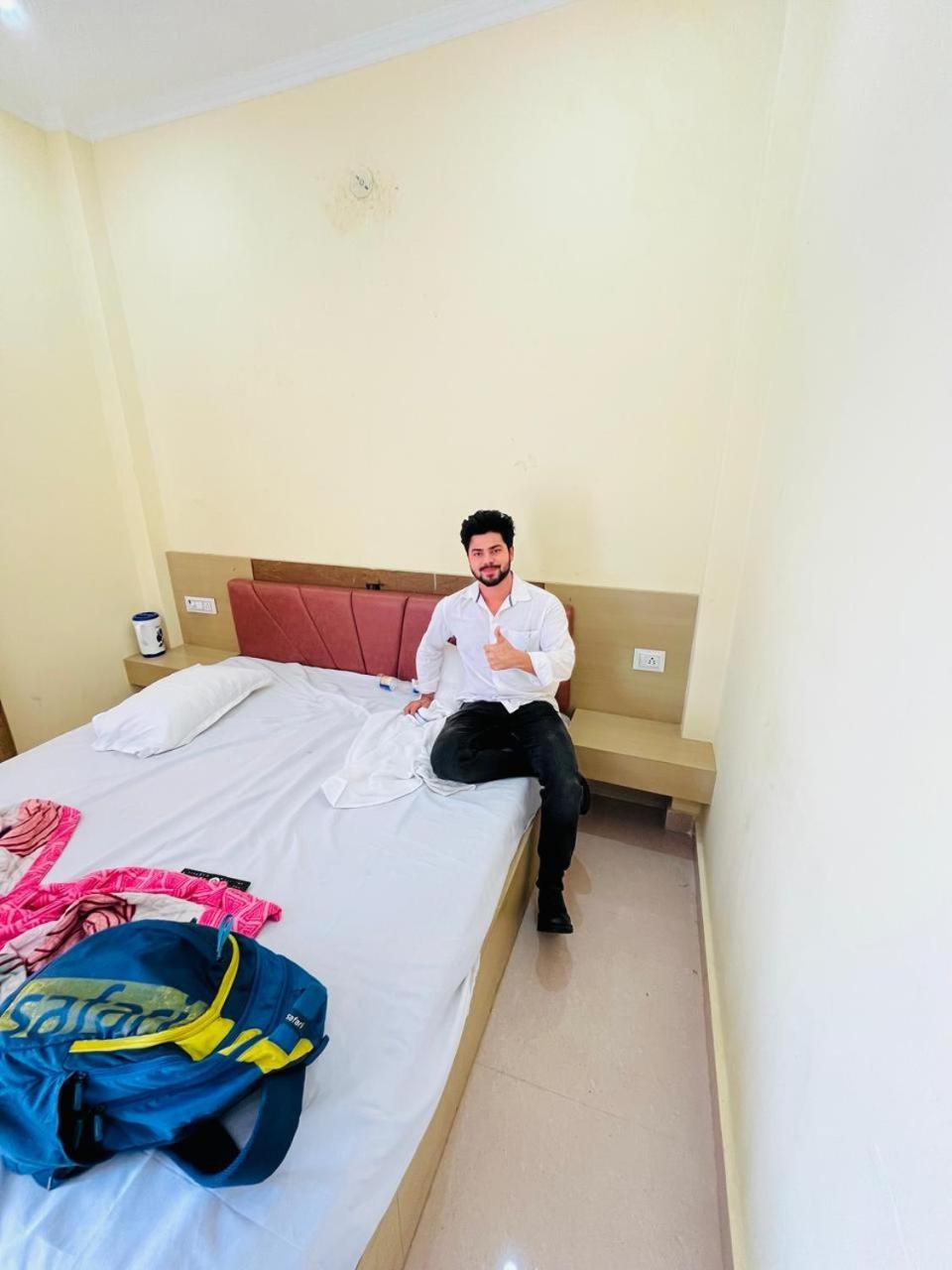 River View Paying Guest House Varanasi Exteriör bild